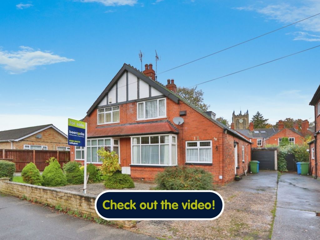 3 bed semidetached house for sale in Kingtree Avenue, Cottingham HU16