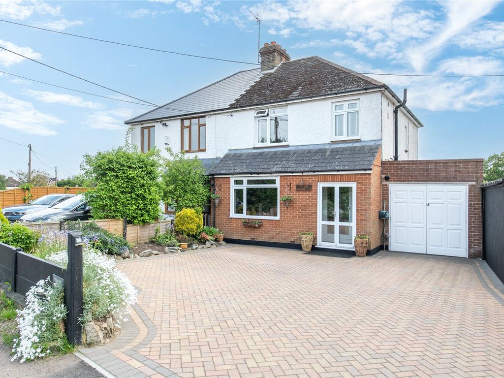 3 bed semidetached house for sale in Tyland Lane, Sandling, Maidstone