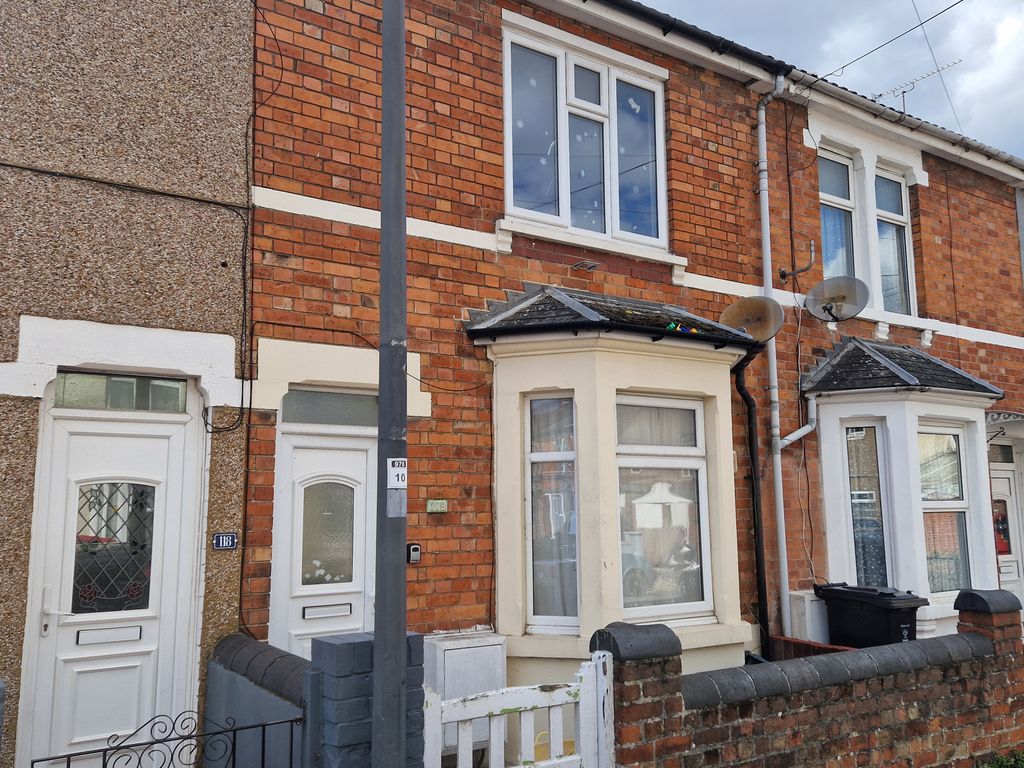 3 bed terraced house to rent in Graham Street, Swindon SN1 Zoopla