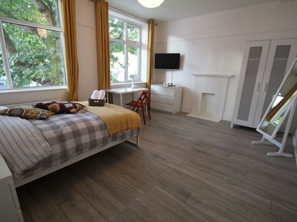 Room to rent in Tower Bridge Road, Bermondsey SE1, £910 pcm Zoopla