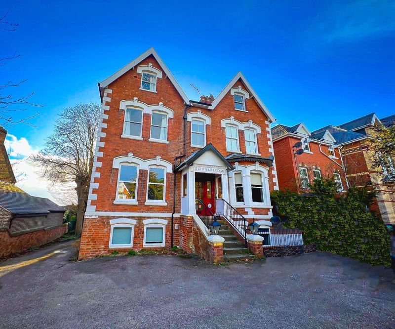 1 bed flat for sale in Bodenham Road, Hereford HR1, £120,000 Zoopla