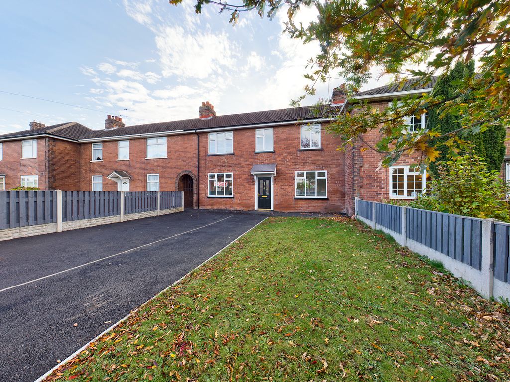 3 bed terraced house for sale in Brecks Lane, Kirk Sandall, Doncaster