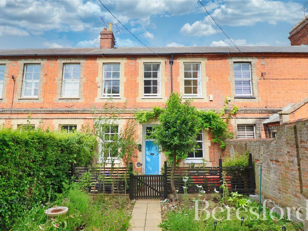 3 bed terraced house for sale in The Close, Dunmow CM6 Zoopla