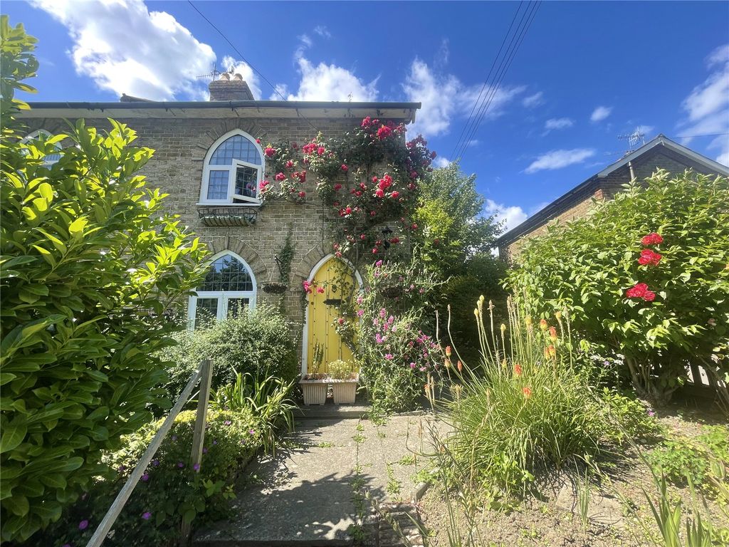 2 bed semidetached house for sale in West Street, Maidstone, Kent ME15