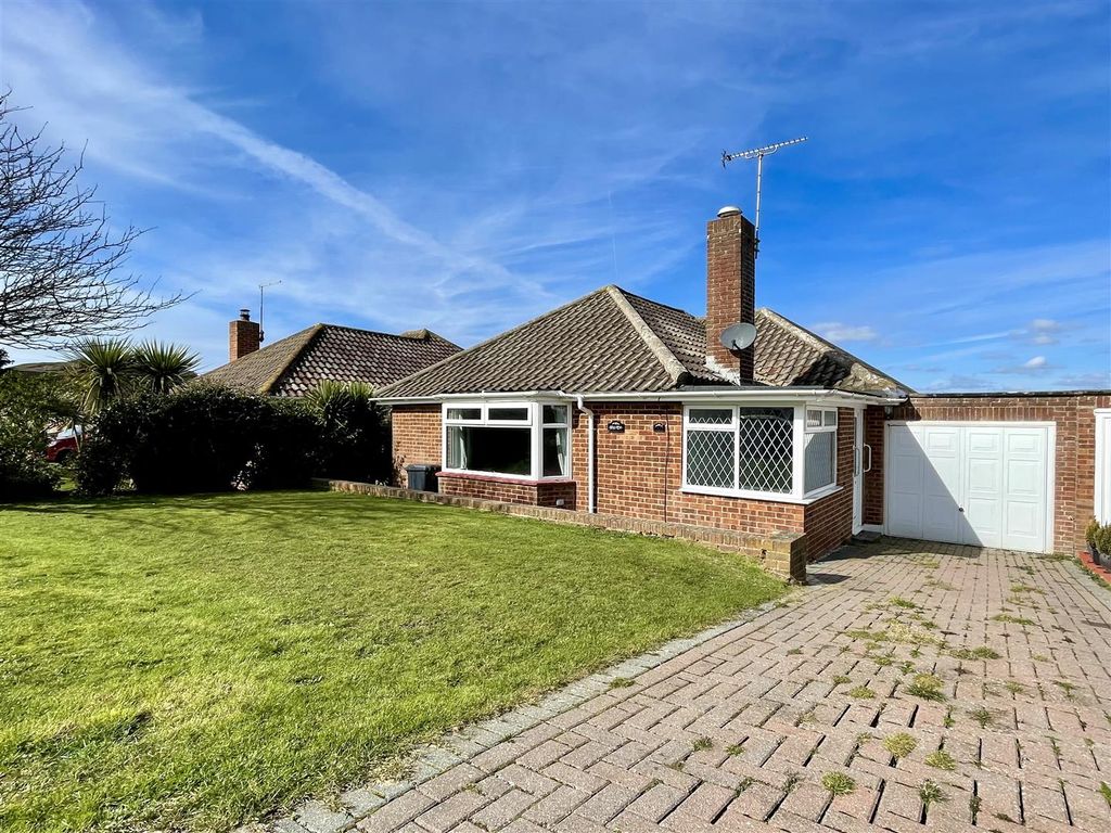2 bed detached bungalow for sale in Bramble Way, Fairlight, Hastings