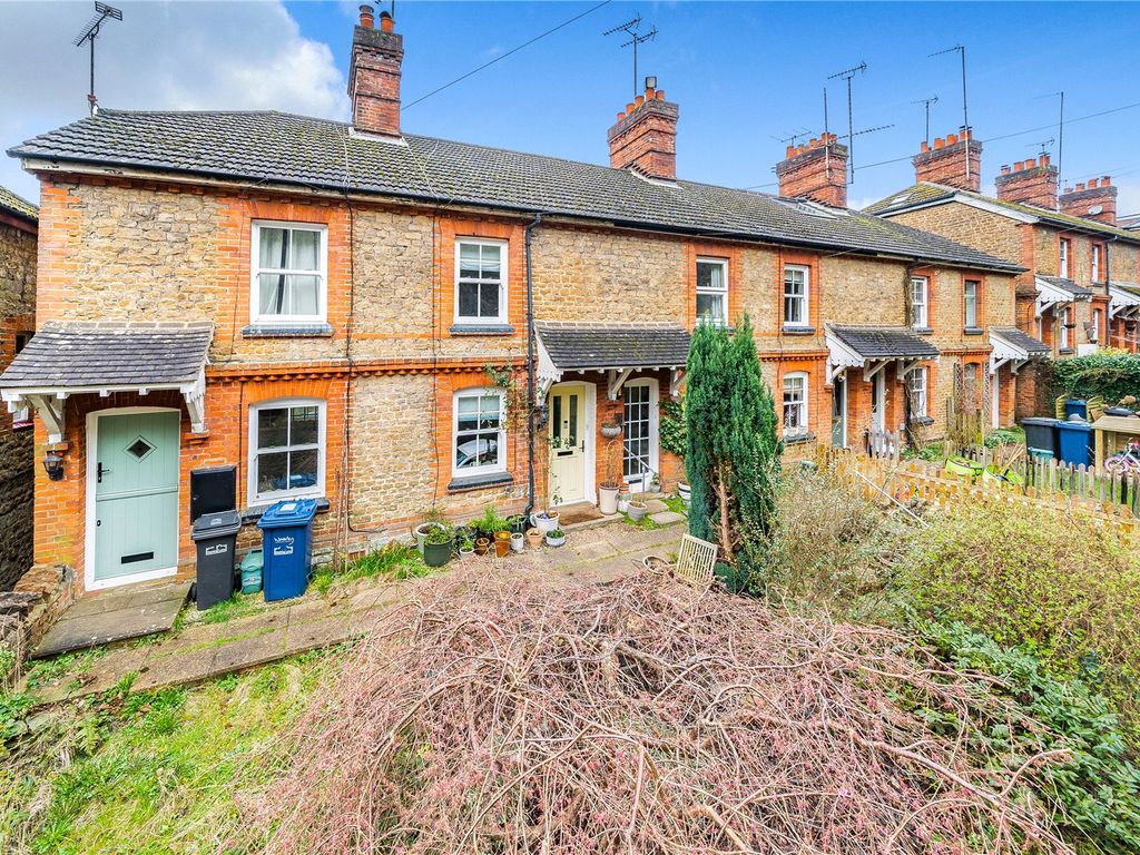 2 bed detached house for sale in Eashing Lane, Godalming, Surrey GU7, £