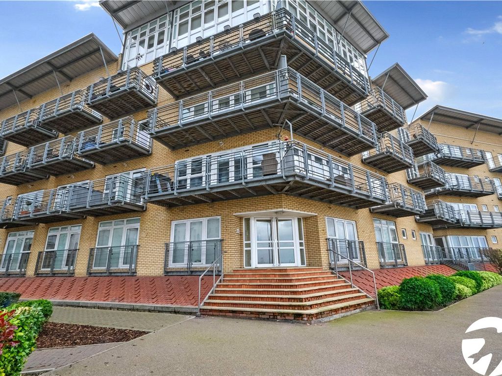 2 bed flat for sale in Carmichael Avenue, Greenhithe, Kent DA9 Zoopla