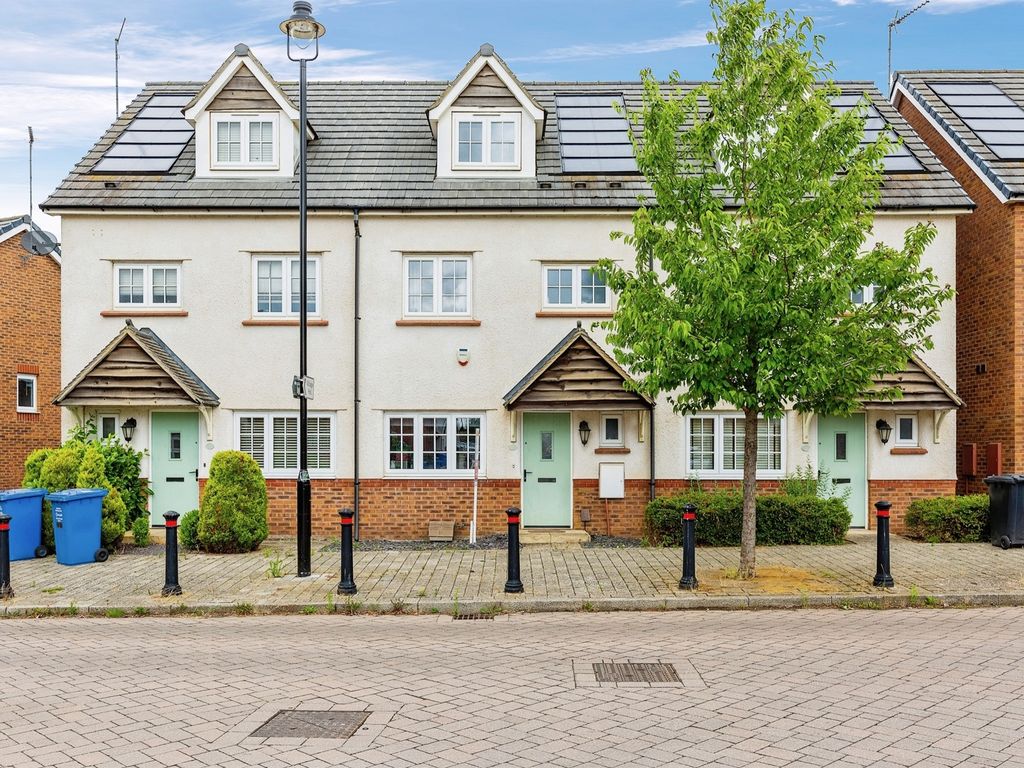 4 bed town house for sale in Manor Road, Barton Seagrave, Kettering