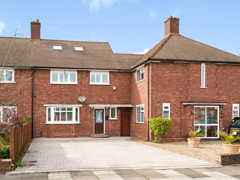 5 bed terraced house for sale in William Barefoot Drive, New Eltham