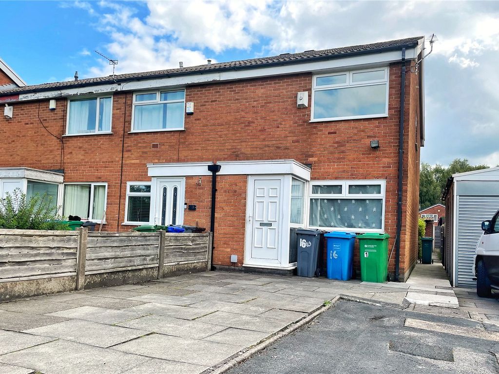 2 bed end terrace house for sale in Muirfield Close, Manchester