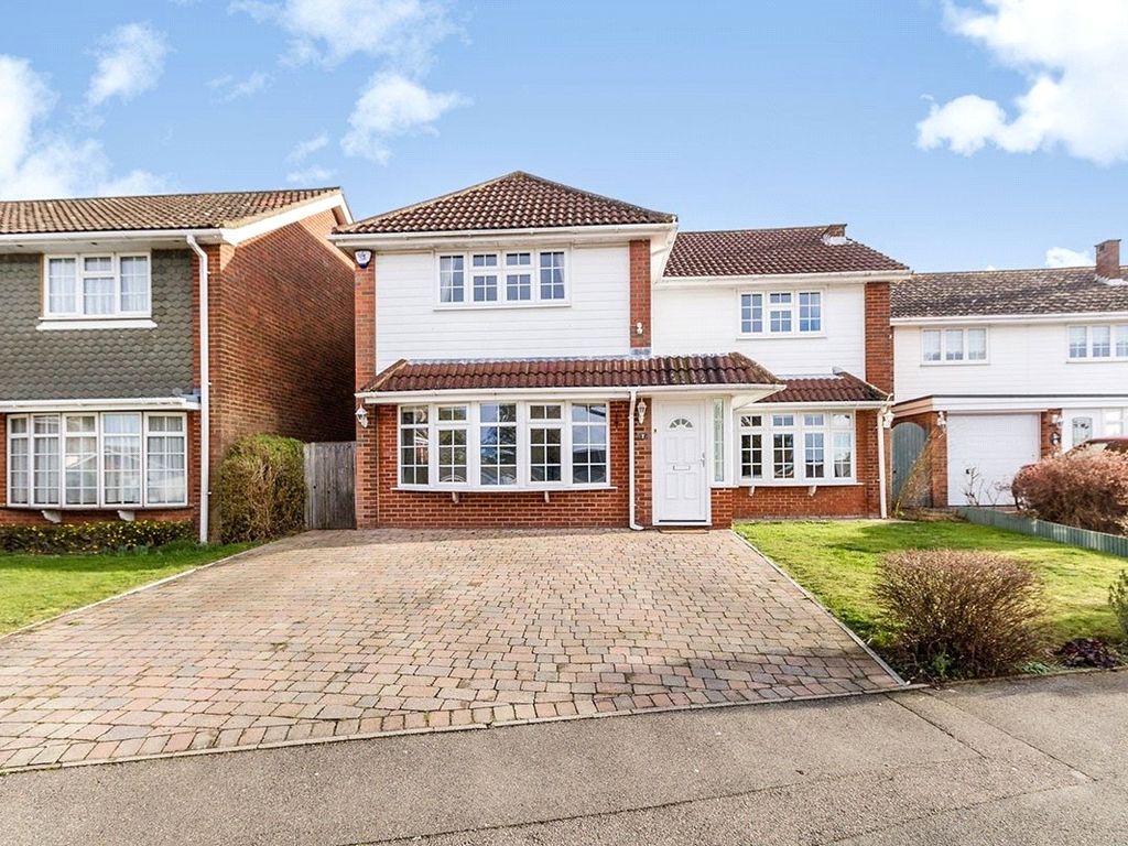 4 bed detached house for sale in Chantry Avenue, Hartley, Kent DA3 Zoopla