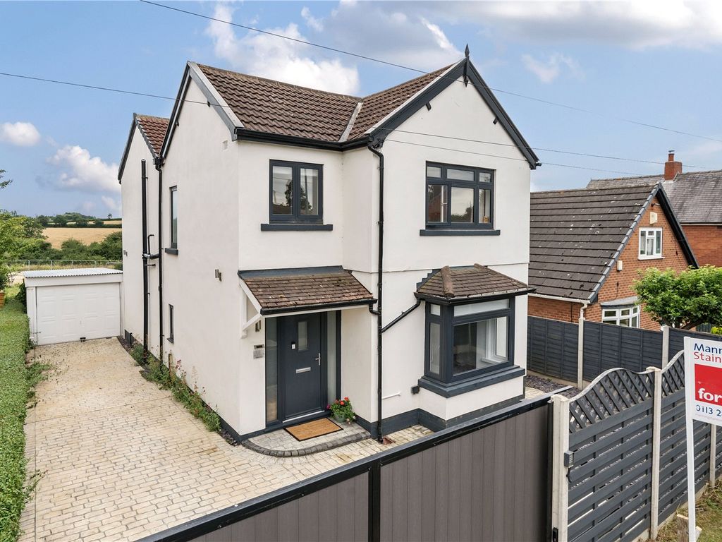 4 bed detached house for sale in Selby Road, Garforth, Leeds, West
