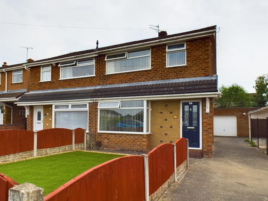 3 bed semidetached house for sale in Ffordd Alun, Wrexham LL12, £