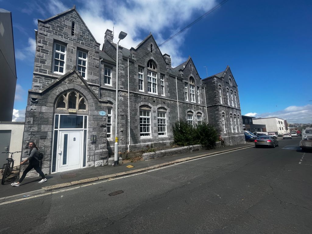 2 bed flat to rent in Bounds Place, Millbay Road, Plymouth PL1 Zoopla