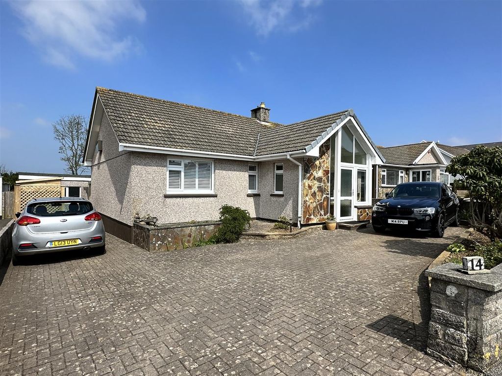 4 bed detached bungalow for sale in Penware Parc, Camborne TR14 Zoopla
