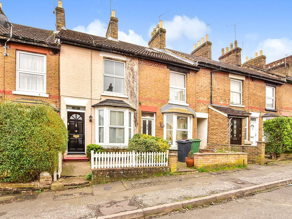 3 bed end terrace house to rent in Charlton Street, Maidstone, Kent