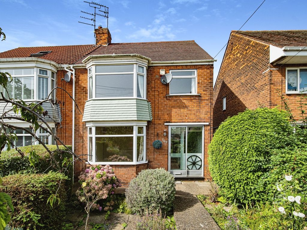 3 bed semidetached house for sale in Lambwath Road, Hull HU8, £140,000 Zoopla