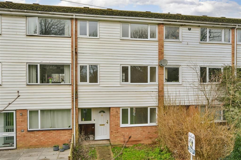 3 bed town house for sale in Parkwood Green, Parkwood, Gillingham, Kent