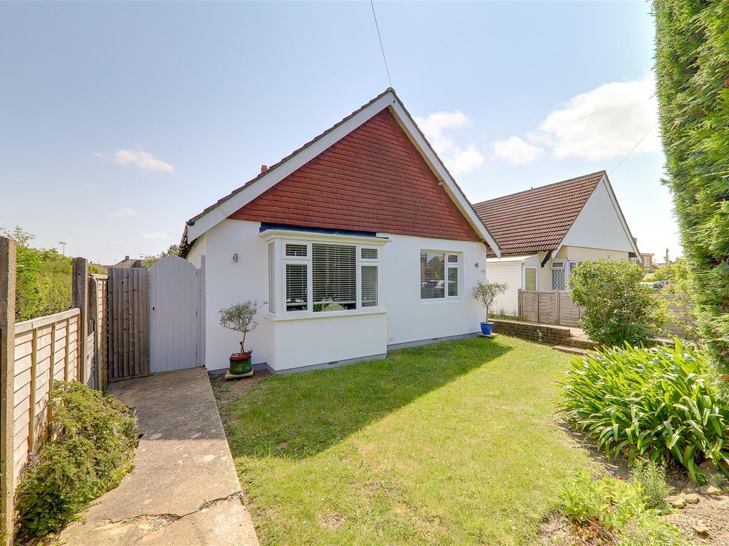4 bed property for sale in Sea Place, GoringBySea, Worthing BN12 Zoopla