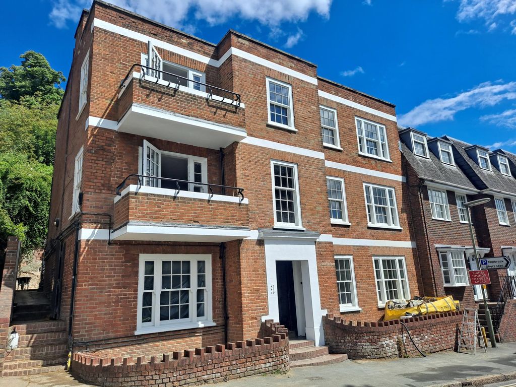 3 bed flat to rent in Quarry Street, Guildford GU1 Zoopla