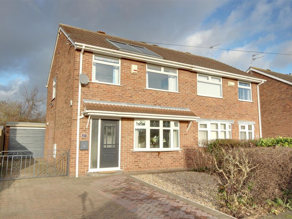 3 bed semidetached house for sale in Normanton Rise, Hull HU4, £
