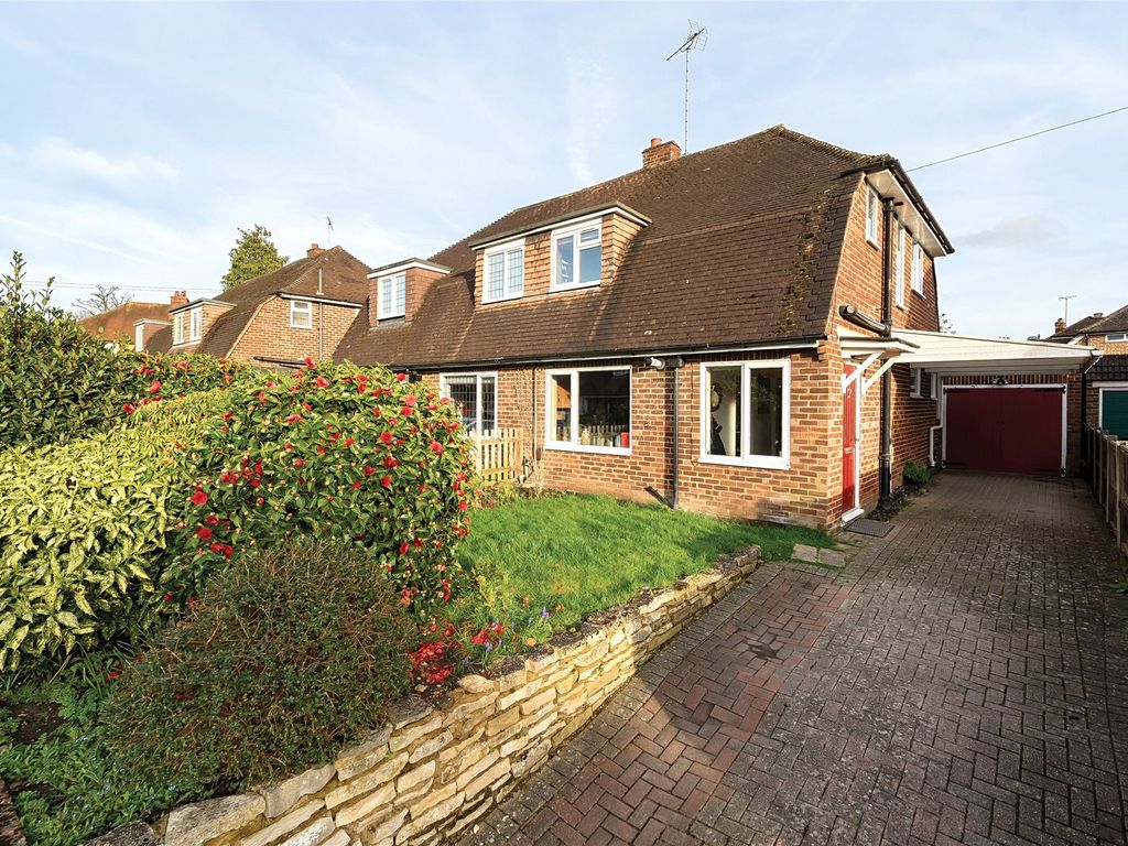 3 bed semidetached house for sale in Horsell, Surrey GU21, £625,000