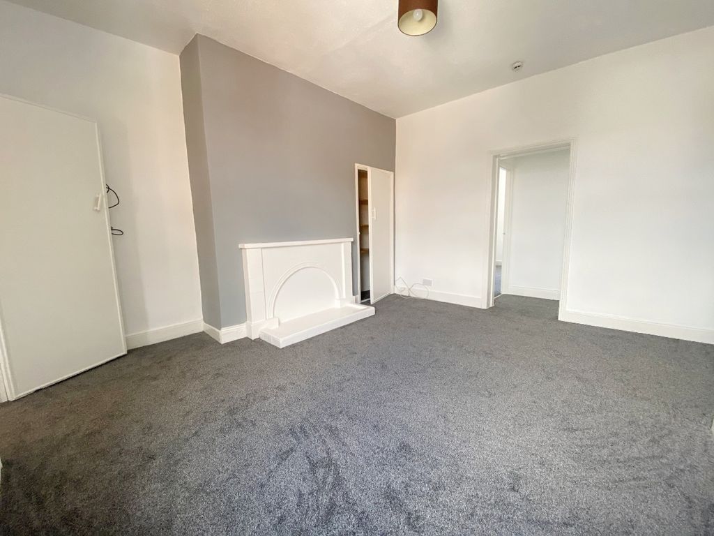 2 bed flat to rent in Astley Road, Seaton Delaval, Whitley Bay NE25