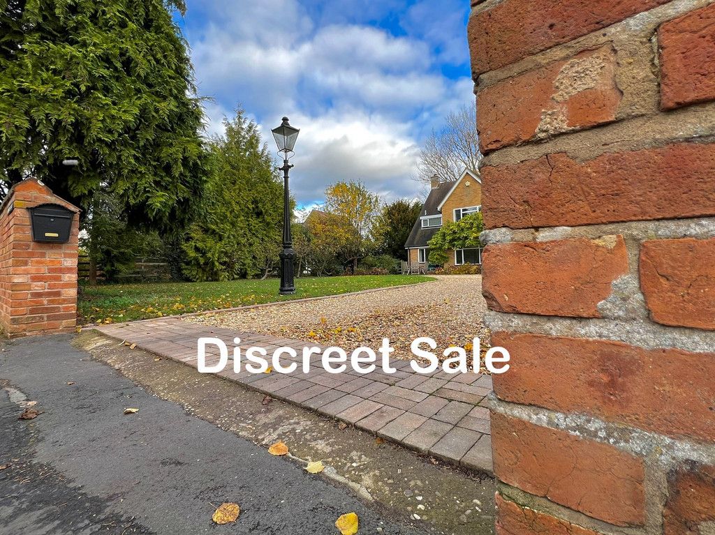 5 bed detached house for sale in StratfordUponAvon, Nearly 3000 Sq Ft