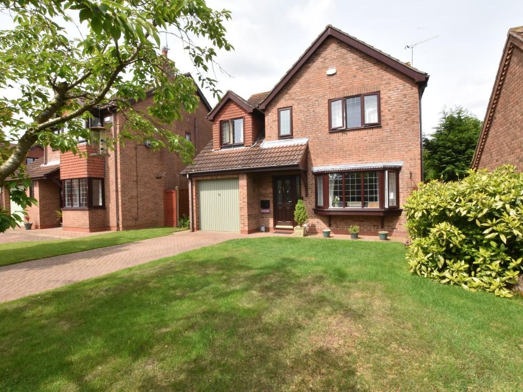 4 bed detached house for sale in Wood View, Messingham, Scunthorpe DN17