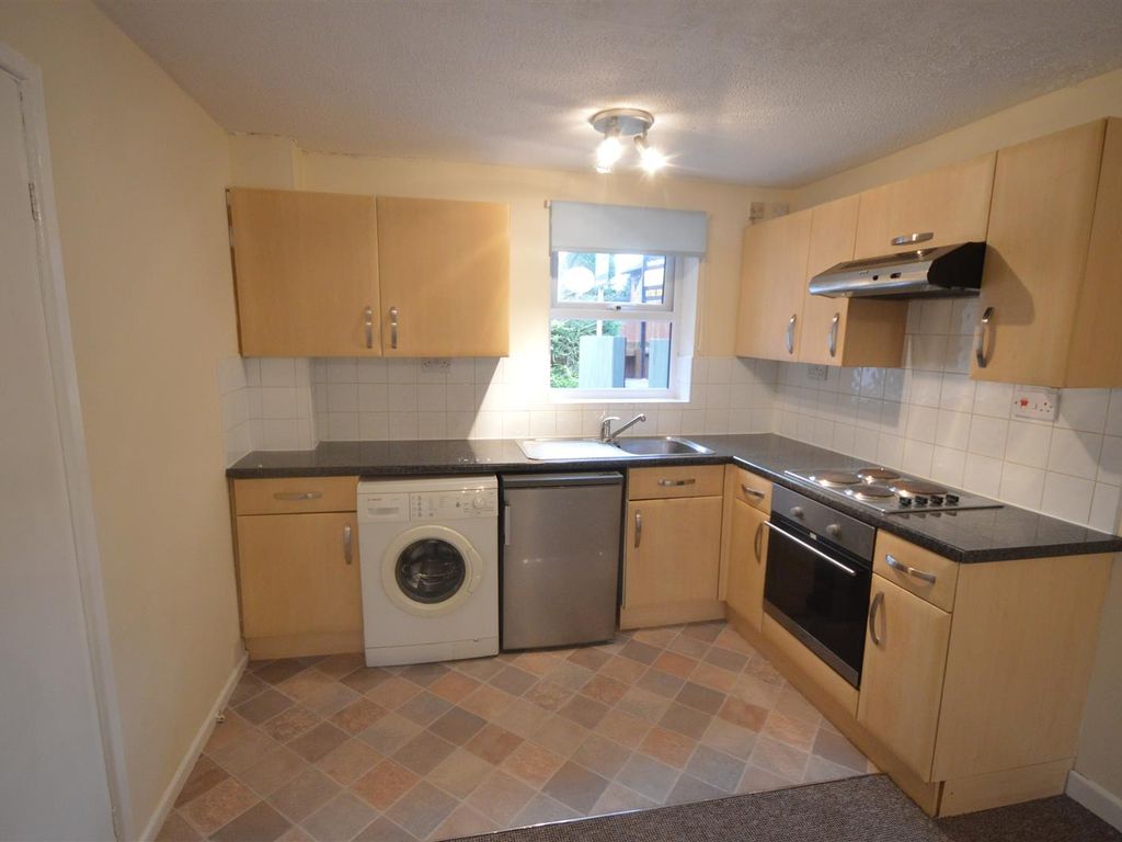 1 bed flat to rent in Rogerstone Avenue, Penkhull, StokeOnTrent ST4 Zoopla
