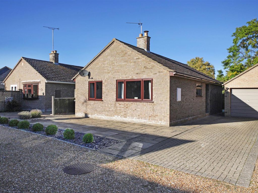 2 bed detached bungalow for sale in Andrews Close, Stretham, Ely CB6