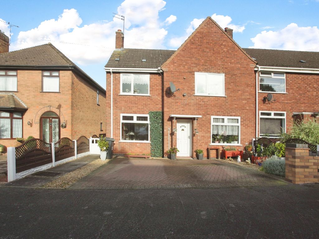 3 bed end terrace house for sale in Church Walk, Mancetter, Atherstone
