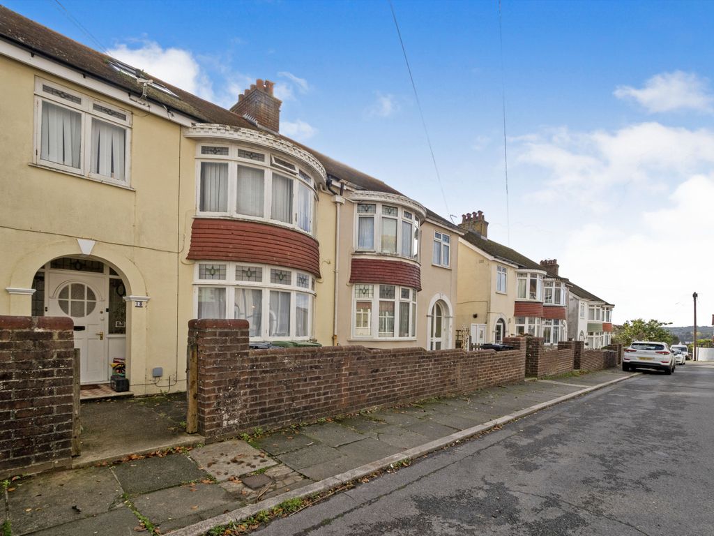 5 bed semidetached house for sale in Cedar Court Road, Torquay TQ1