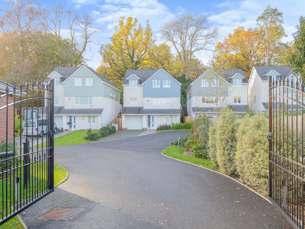 4 bed detached house for sale in Treetops, Allbrook, Eastleigh