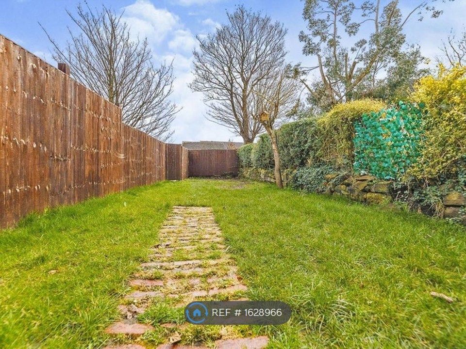 3 bed terraced house to rent in Howard Road, Bramley, Rotherham S66