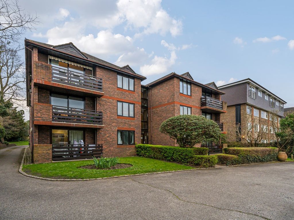 2 bed flat for sale in Rectory Road, Beckenham BR3, £475,000 Zoopla