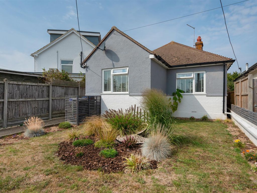 3 bed detached bungalow for sale in Kemp Road, Whitstable CT5 Zoopla