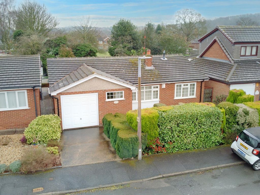 3 bed bungalow for sale in The Pastures, Calverton, Nottingham NG14