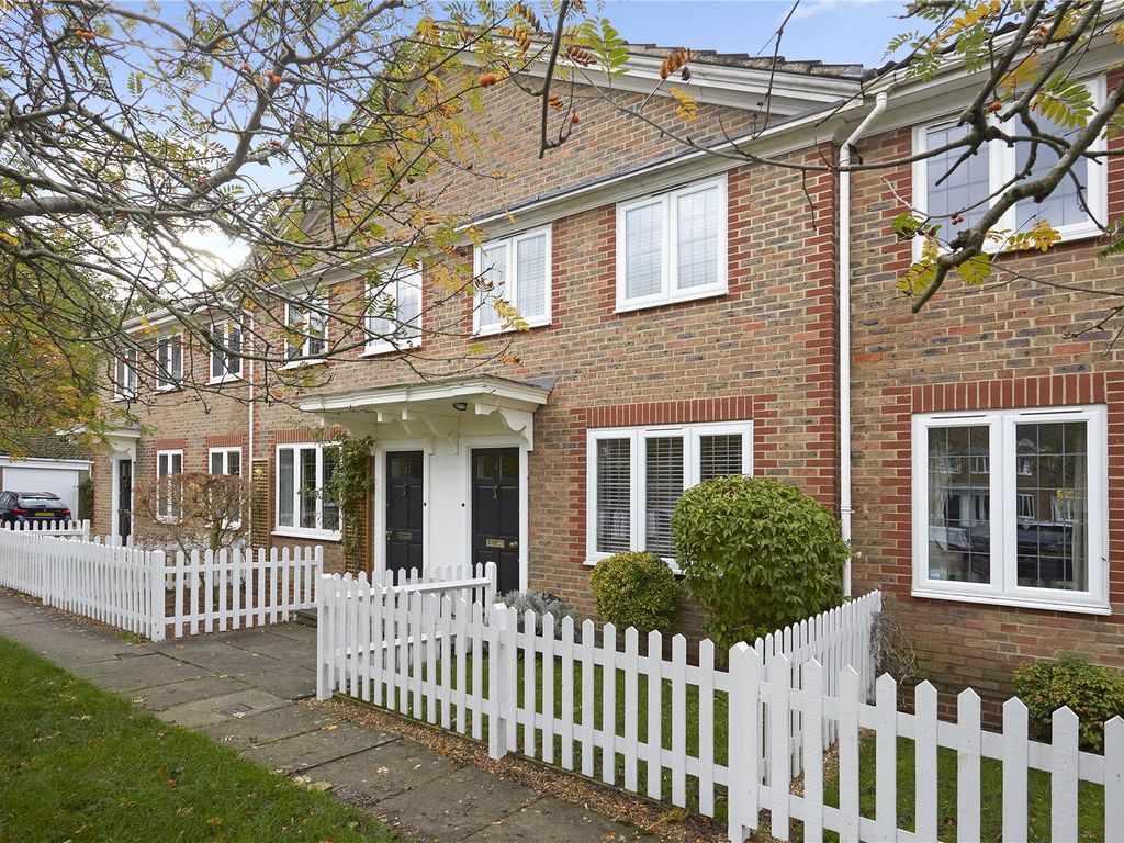 Rowan Green Weybridge Surrey KT13  