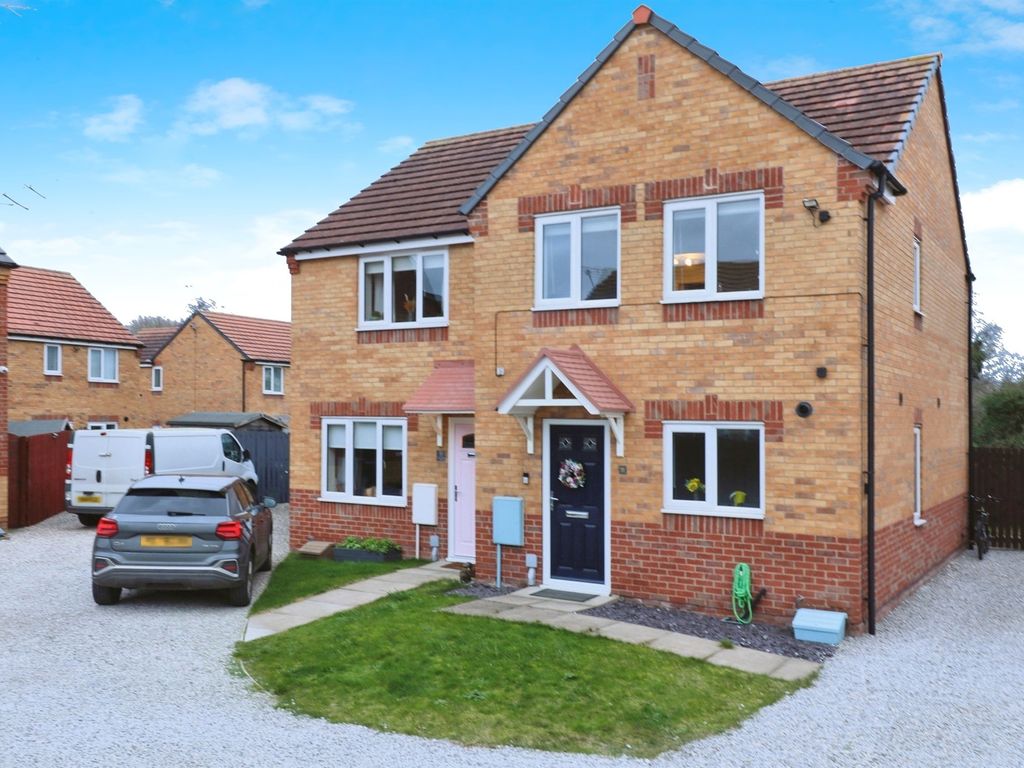 3 bed semidetached house for sale in Gally Knight Way, Langold