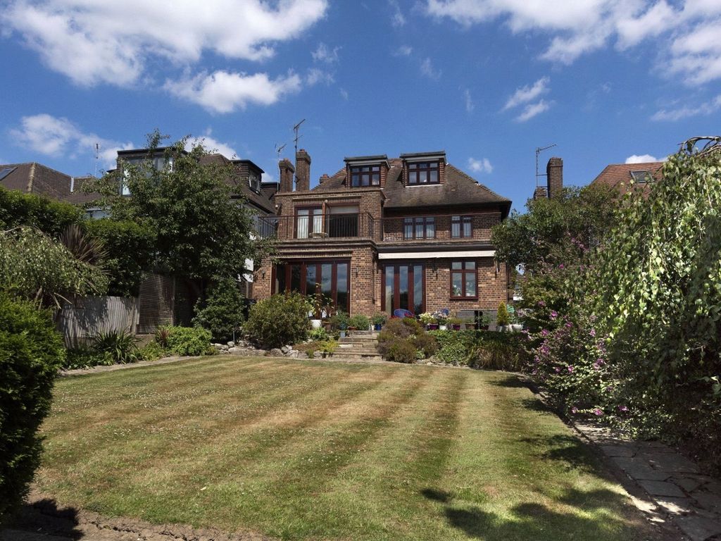 5 bed detached house for sale in Chessington Avenue, London N3 Zoopla