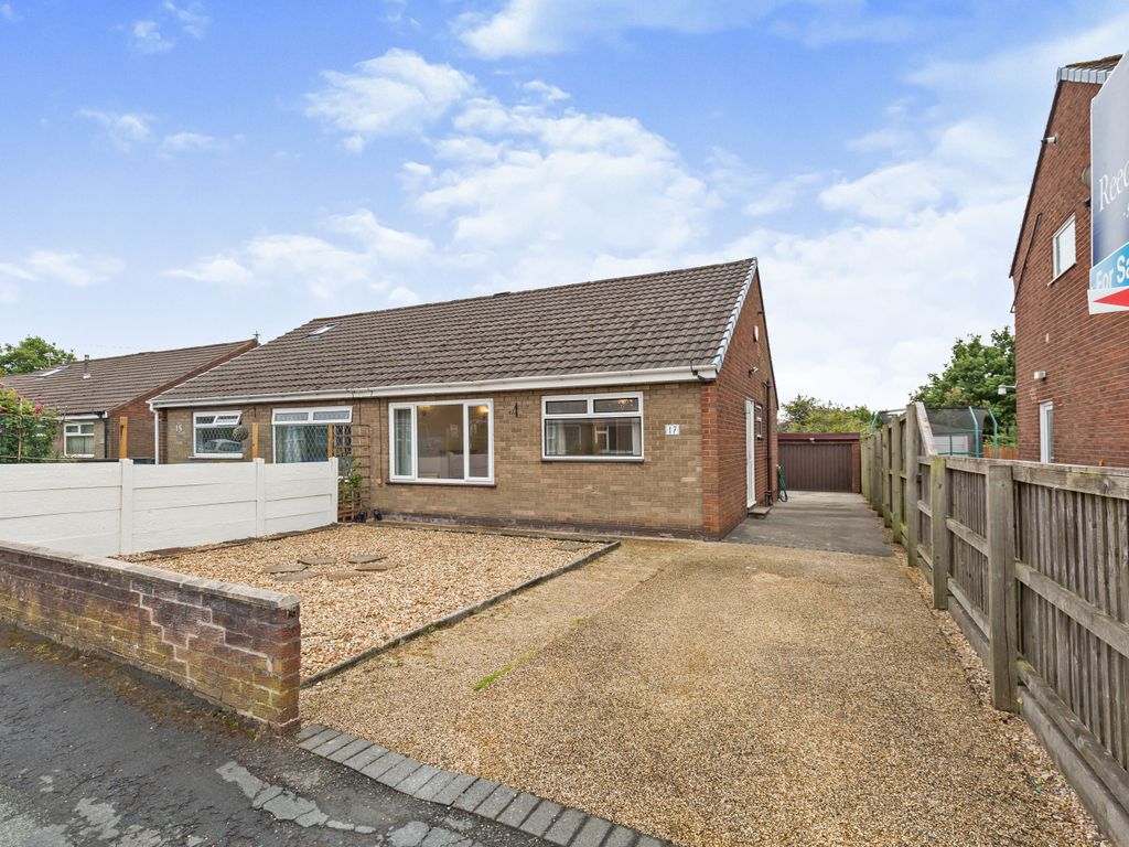 2 bed bungalow for sale in Irongate, Bamber Bridge, Preston PR5 Zoopla