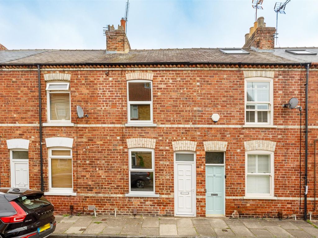 2 bed terraced house for sale in Prospect Terrace, York YO1