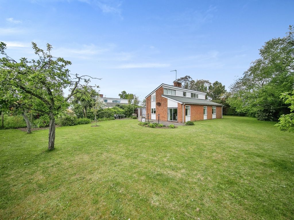 4 bed detached house for sale in Cliff Road, Waldringfield, Woodbridge