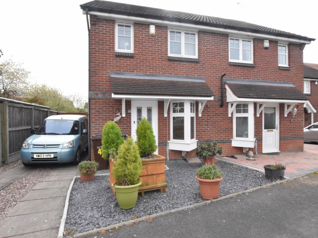 2 bed property to rent in The Chase, Wolverhampton WV6, £795 pcm Zoopla