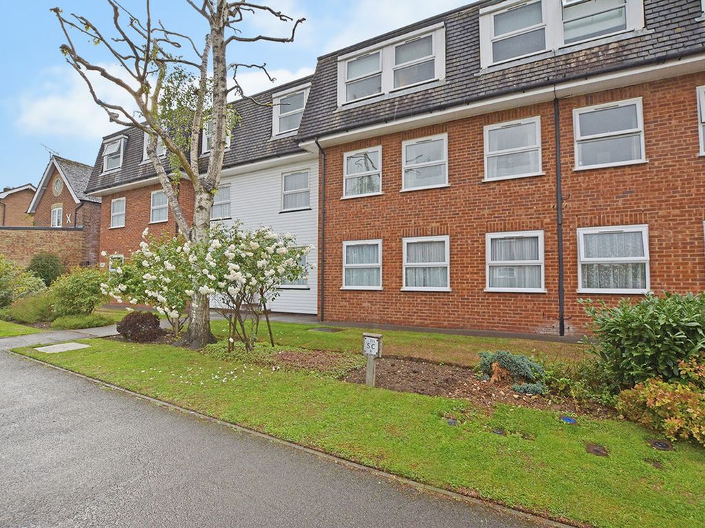 Wall Road, Ashford TN24  