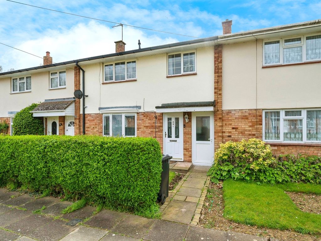3 bed terraced house for sale in Pentland, Hemel Hempstead HP2, £