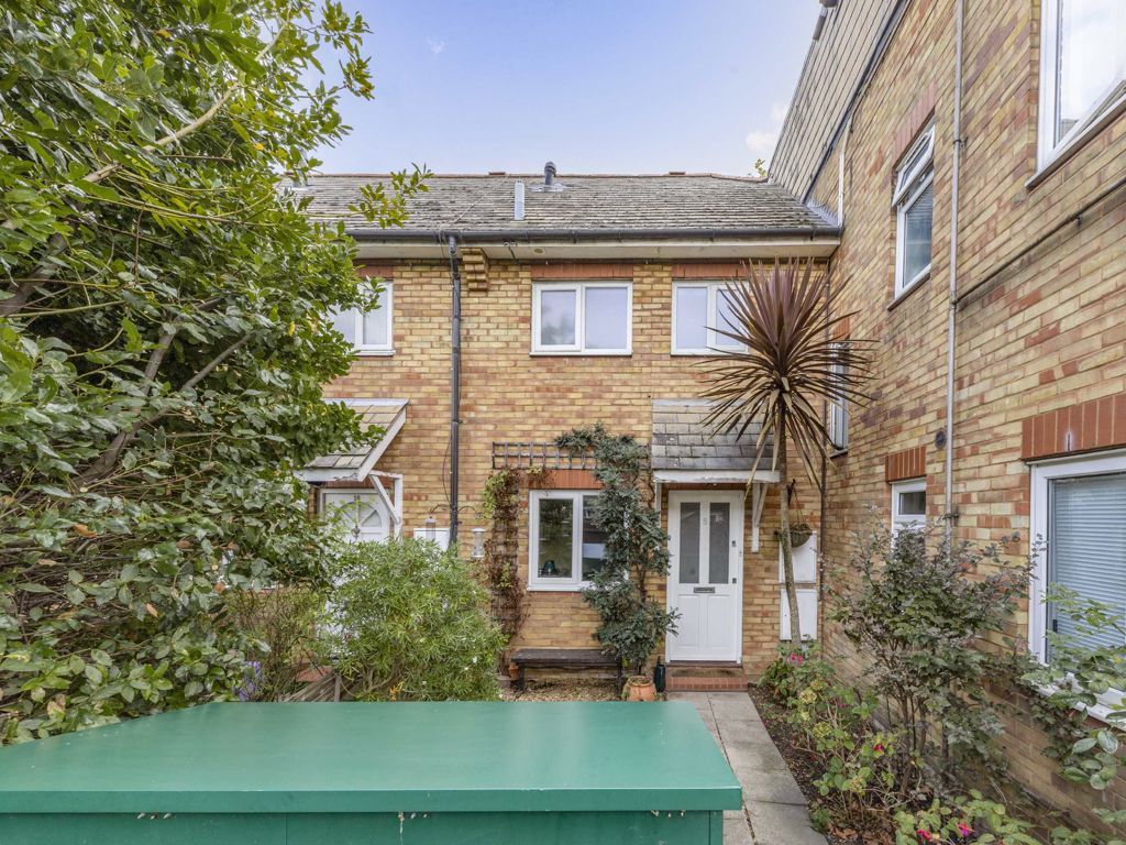 North Road, London SW19  