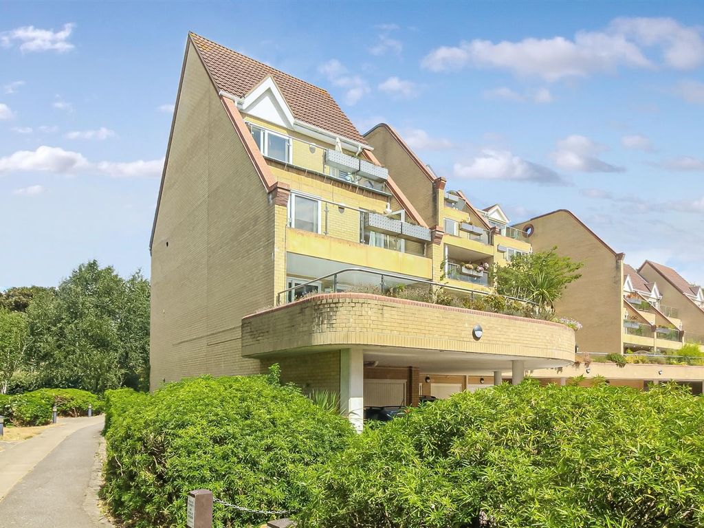 4 bed town house for sale in St. James Meadow, Norwich NR3 Zoopla