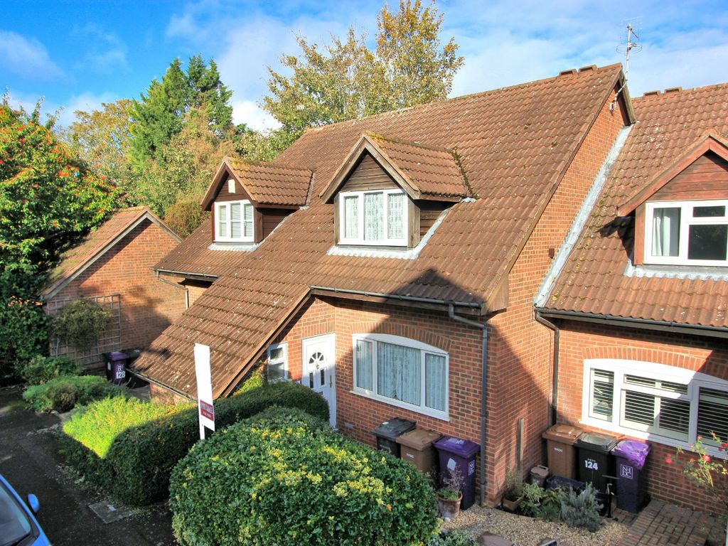 3 bed terraced house for sale in Wadnall Way, Knebworth, Hertfordshire SG3, £350,000 Zoopla